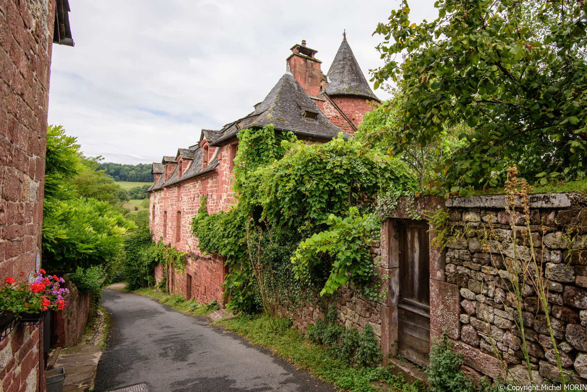 Correze - Collonges-la-Rouge,